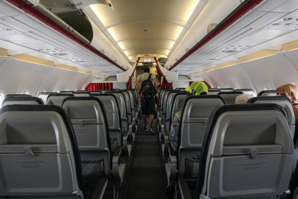 Több utas is töltött pisztollyal próbált felszállni az ünnepi repülőjáratokra Amerikában