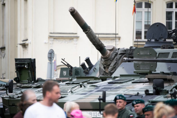 Újabb fegyverszállítmány érkezett Ukrajnába