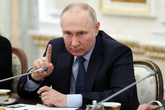 Világ: Vlagyimir Putyin bejelentette, hogy indulni készül a 2024-es orosz választásokon