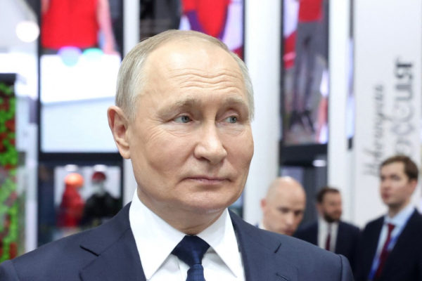 Vlagyimir Putyin meghívta Oroszországba az indiai kormányfőt