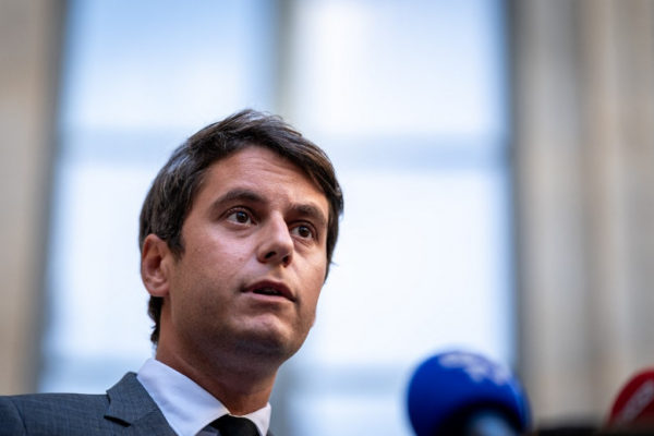 A 34 éves Gabriel Attal az új francia miniszterelnök