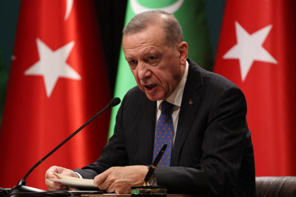 A török elnök országa közvetítését ajánlotta fel a konfliktus rendezésére
