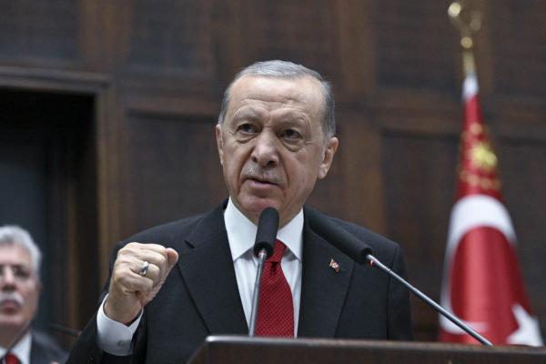 Aránytalannak nevezte a török elnök a húszik elleni műveletet