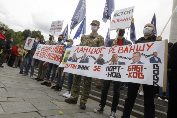 Bajban Kijev, az ukránok az oroszokat választották