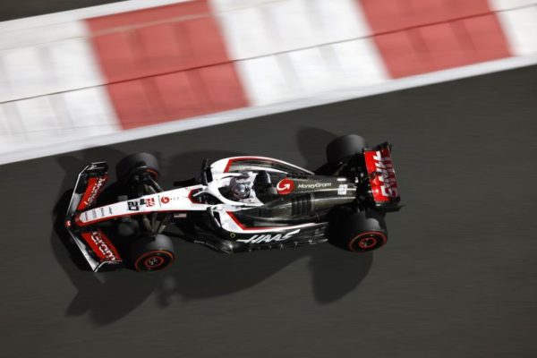 „Egyértelmű előrelépés” – dupla shakedownt tervez 2024-es F1-es autójával a Haas