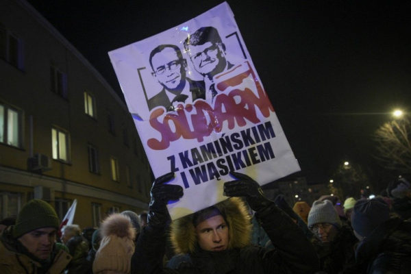 Éhségsztrájkolnak az elítélt lengyel képviselők