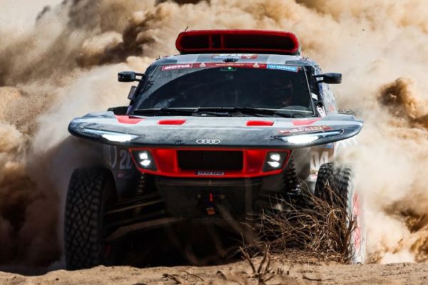 Ekström és az Audi kezdett a legjobban a Dakaron