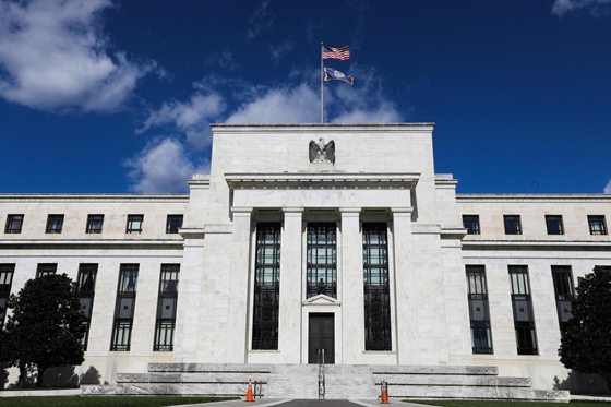 Gazdaság: Nem változtatott a Fed az irányadó dollárkamaton