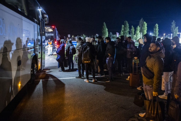 Hollandiában a menedékkérők száma az új évben is magas maradt