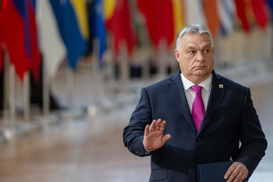 Itthon: Politico: Orbán beleegyezhet Ukrajna támogatásába, ha az EU nem egyben utalja a pénzt