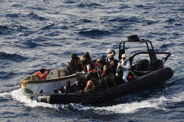 Kalózok támadtak egy kereskedelmi hajóra Szomália partjainál