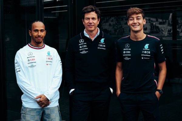 „Még mindig Hamilton csapata” – Hakkinen szerint a Mercedes egy módon nyerhet újra