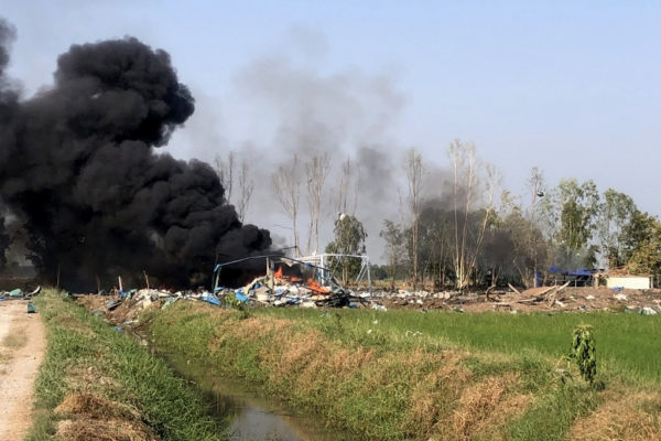 Robbanás történt egy thaiföldi tűzijátékgyárban, többen meghaltak