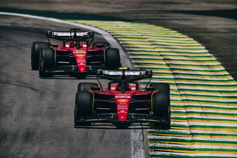 Sainz kiszámíthatóbb Ferrarit akar