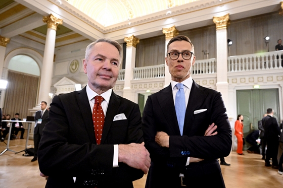 Világ: Fej-fej mellett halad a választásokon a finn zölpárti és a jobbközép elnökjelölt