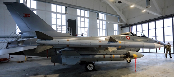 Világ: Norvégia F-16-os vadászgépeket küld Dániába ukrán pilóták kiképzésére