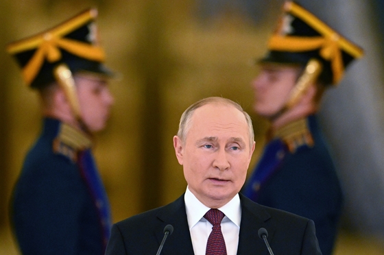Világ: Putyin: az ukrán katonai hírszerzés tudta, hogy hadifoglyok vannak az Il-76-oson