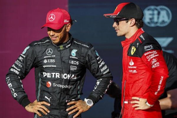 Jól döntött Hamilton a Ferrarival?