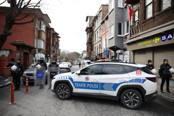 Törökországban letartóztatták az isztambuli templomi gyilkosság sok gyanúsítottját